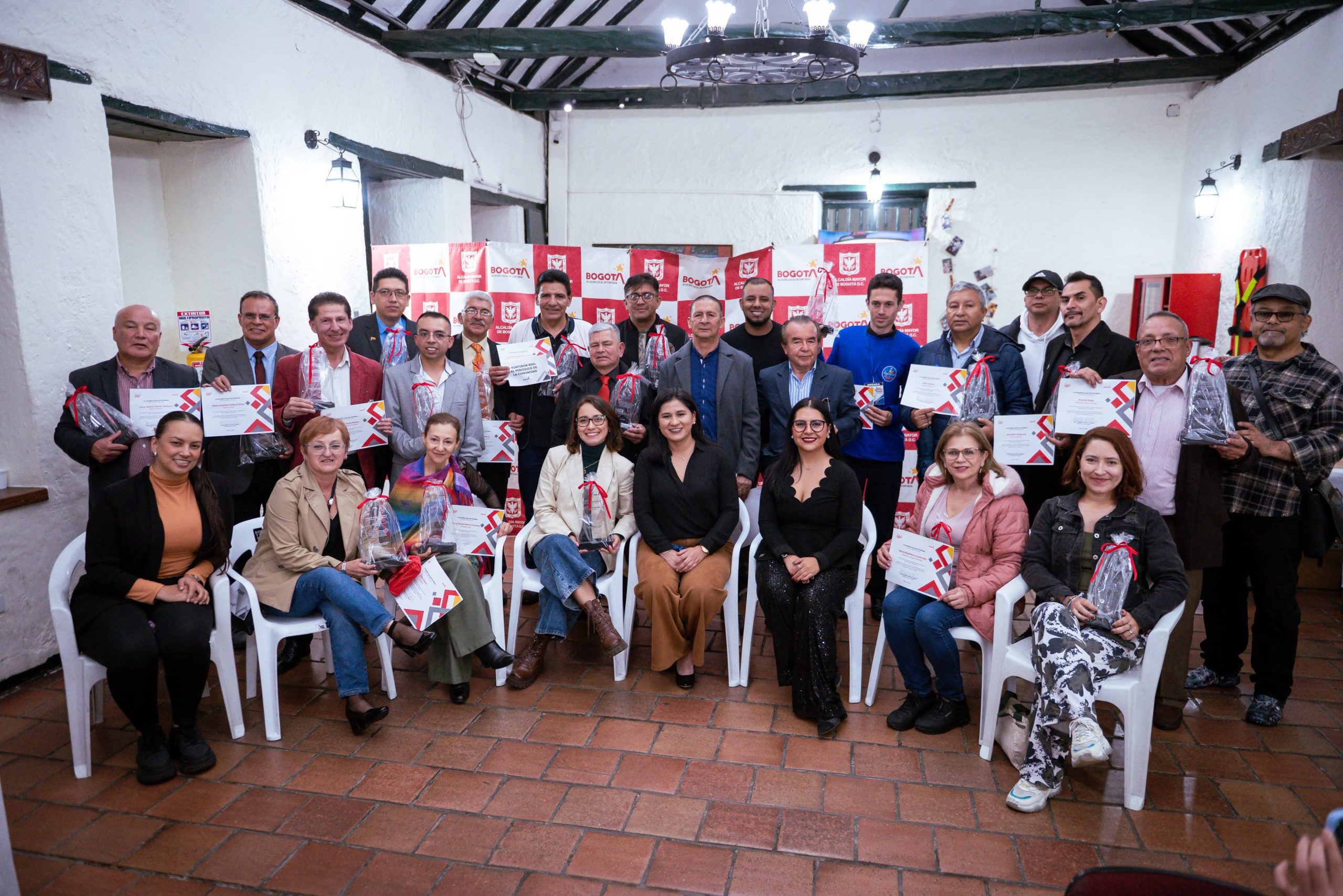 periodistas de fontibón
